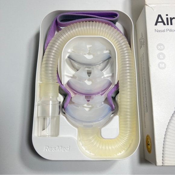 Resmed Airfit P10 For Her OPEN BOX (XS,S,M) - READ DESCRIPTION - Picture 2 of 6